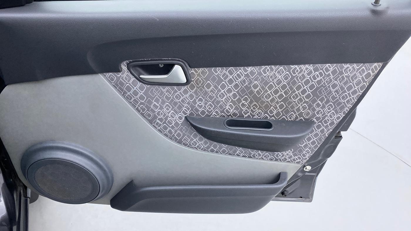 2019 Maruti Alto 800 LXI, Petrol, Manual, 43,518 km, Driver Side Door Panels Control