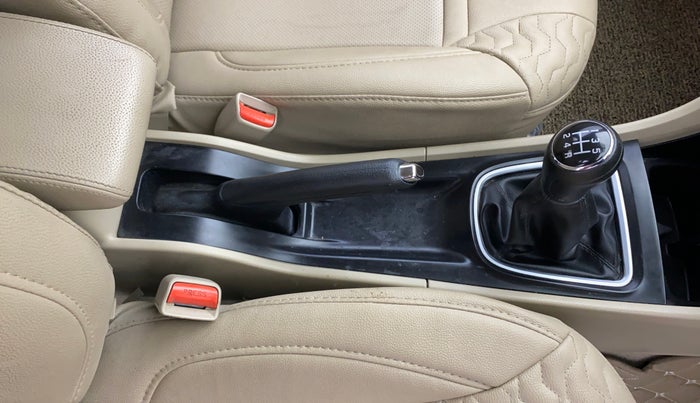 2022 Maruti Ciaz ZETA 1.5 SHVS MT PETROL, Petrol, Manual, 27,421 km, Gear Lever