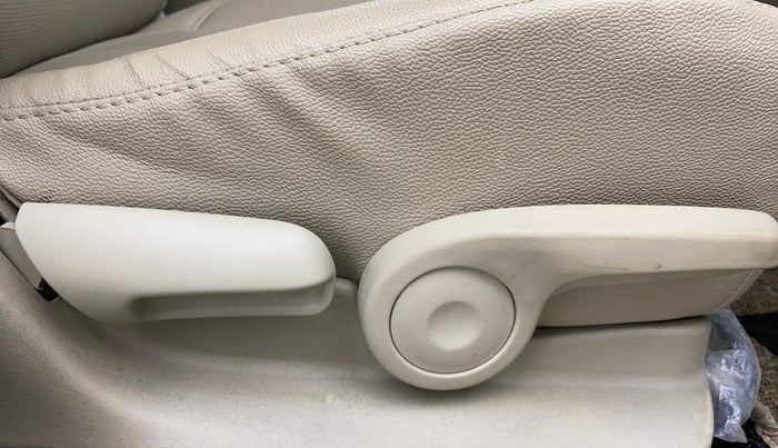 2022 Maruti Ciaz ZETA 1.5 SHVS MT PETROL, Petrol, Manual, 27,421 km, Driver Side Adjustment Panel