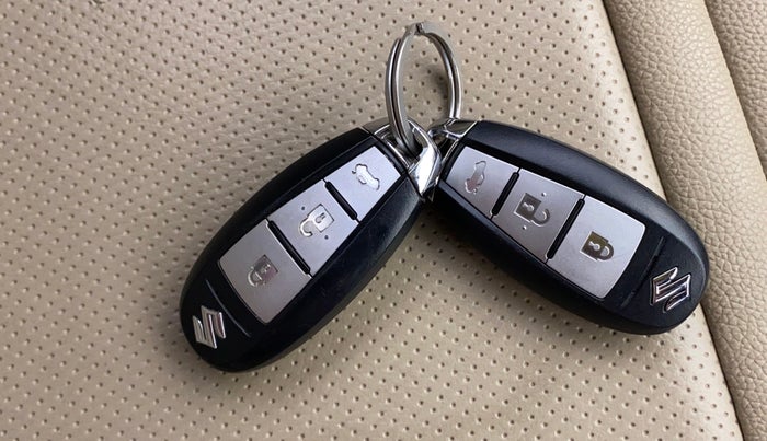 2022 Maruti Ciaz ZETA 1.5 SHVS MT PETROL, Petrol, Manual, 27,421 km, Key Close Up