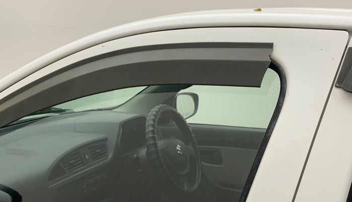 2019 Maruti Alto K10 LXI CNG (AIRBAG), CNG, Manual, 54,914 km, Front passenger door - Door visor damaged