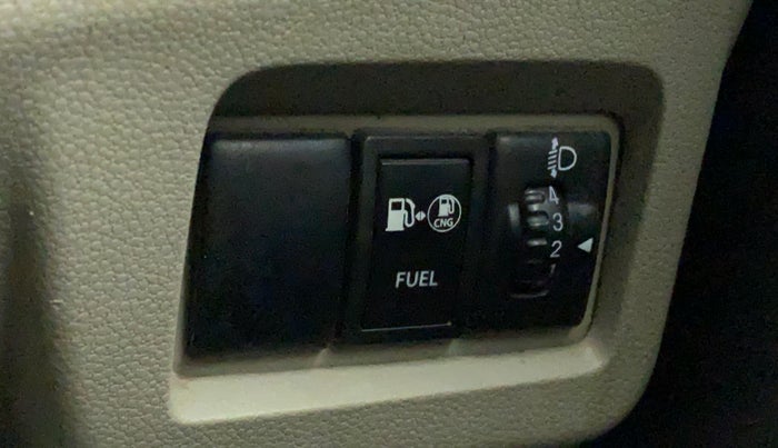 2019 Maruti Alto K10 LXI CNG (AIRBAG), CNG, Manual, 54,914 km, Dashboard - CNG switch has minor damage