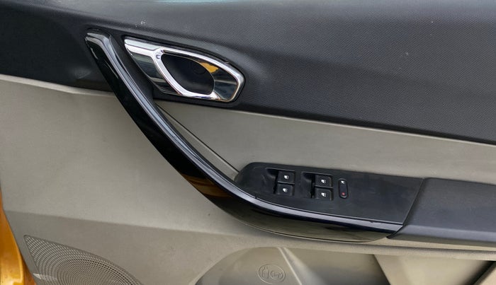 2017 Tata Tiago XZA PETROL, Petrol, Automatic, 65,228 km, Driver Side Door Panels Control