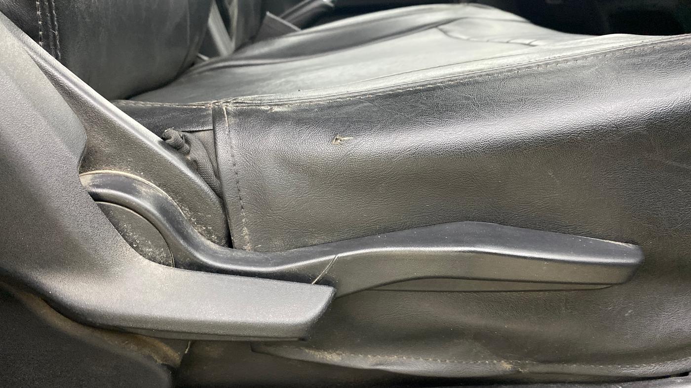 2019 Maruti XL6 ALPHA MT, Petrol, Manual, 86,749 km, Driver Side Adjustment Panel