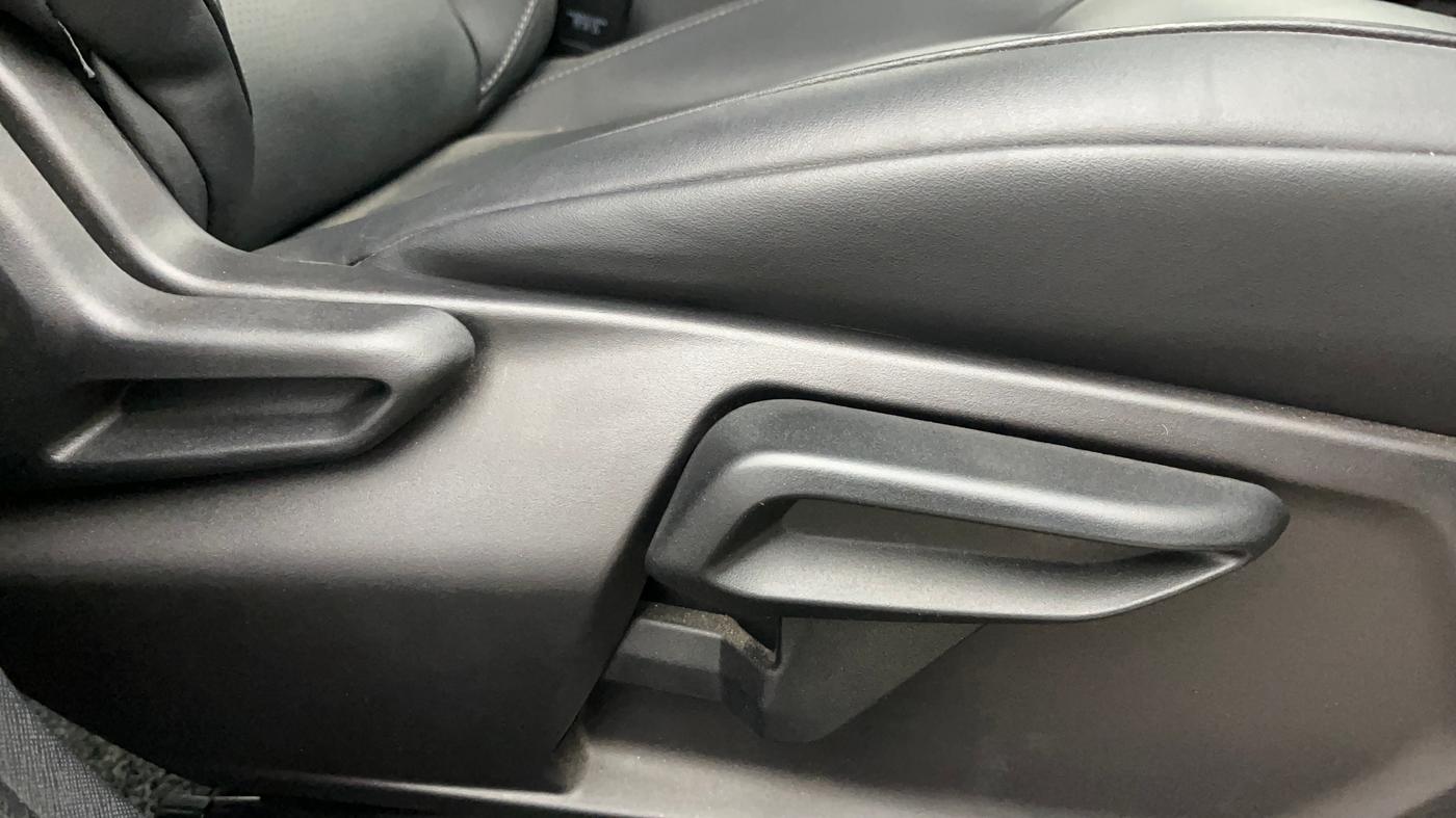 2023 Tata NEXON XZ PLUS PETROL SUNROOF DARK EDITION, Petrol, Manual, 35,144 km, Driver Side Adjustment Panel