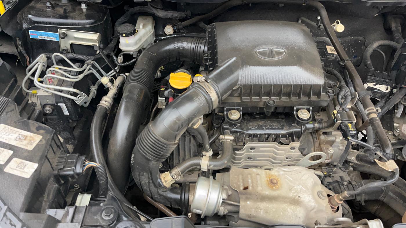 2023 Tata NEXON XZ PLUS PETROL SUNROOF DARK EDITION, Petrol, Manual, 35,144 km, Engine View - Right