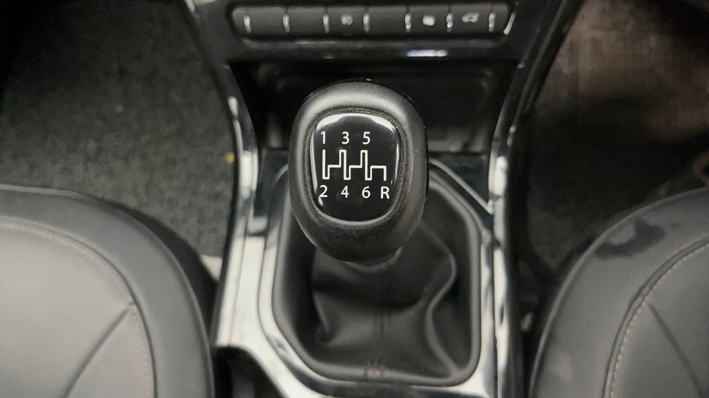 2023 Tata NEXON XZ PLUS PETROL SUNROOF DARK EDITION, Petrol, Manual, 35,144 km, Gear Lever