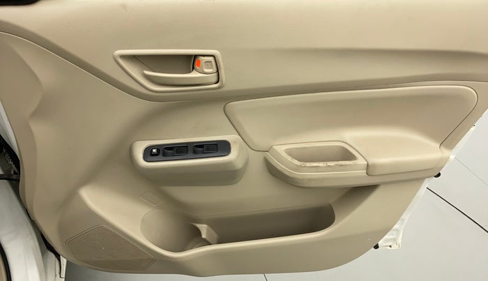 2020 Maruti Dzire LXI, Petrol, Manual, 19,690 km, Driver Side Door Panels Control