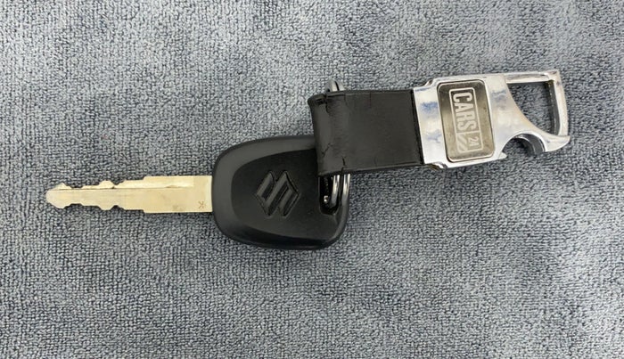 2020 Maruti Dzire LXI, Petrol, Manual, 19,690 km, Key Close Up