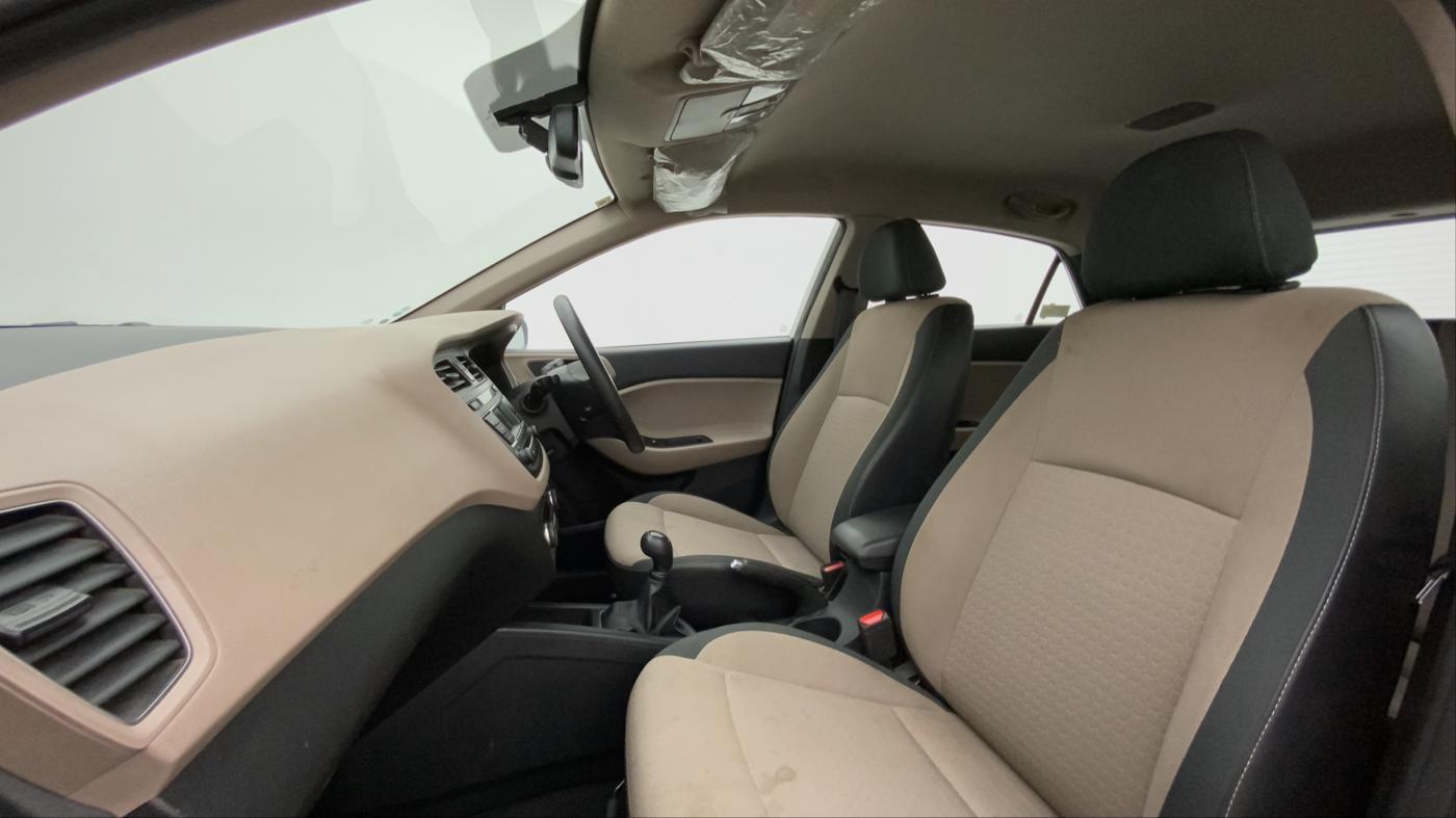 2016 Hyundai Elite i20 SPORTZ 1.2, Petrol, Manual, 54,881 km, Right Side Front Door Cabin