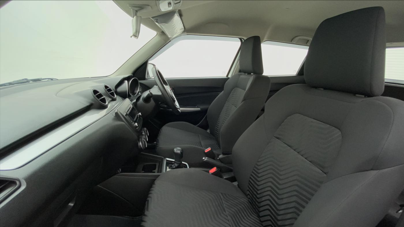 2020 Maruti Swift ZXI AMT, Petrol, Automatic, 9,846 km, Right Side Front Door Cabin