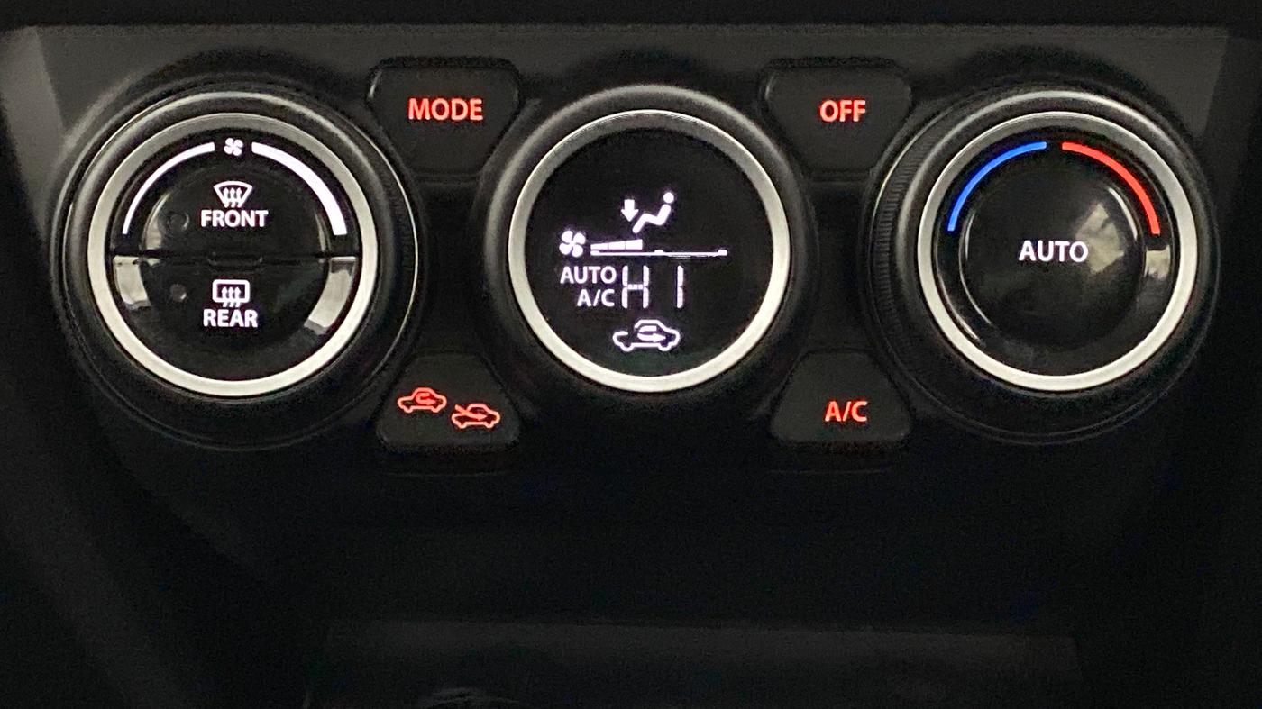 2020 Maruti Swift ZXI AMT, Petrol, Automatic, 9,846 km, Automatic Climate Control