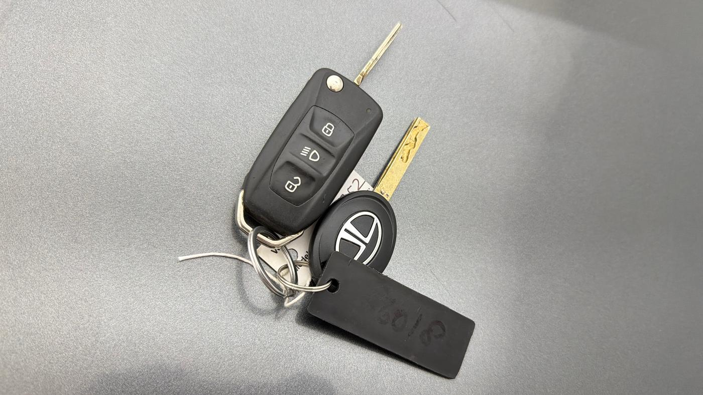2022 Tata Tiago XT CNG, CNG, Manual, 33,279 km, Key Close Up