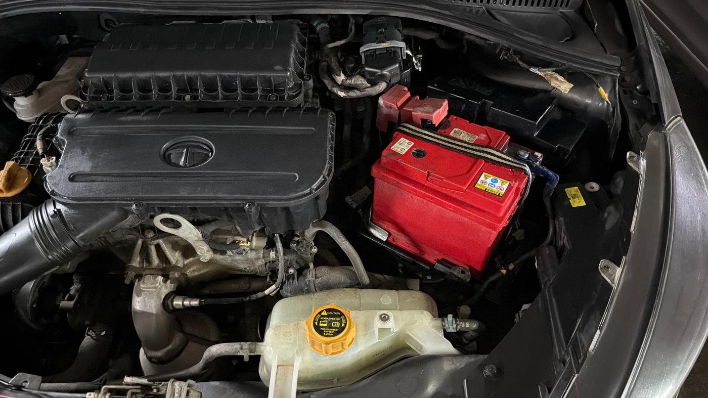 2022 Tata Tiago XT CNG, CNG, Manual, 33,279 km, Engine View - Left