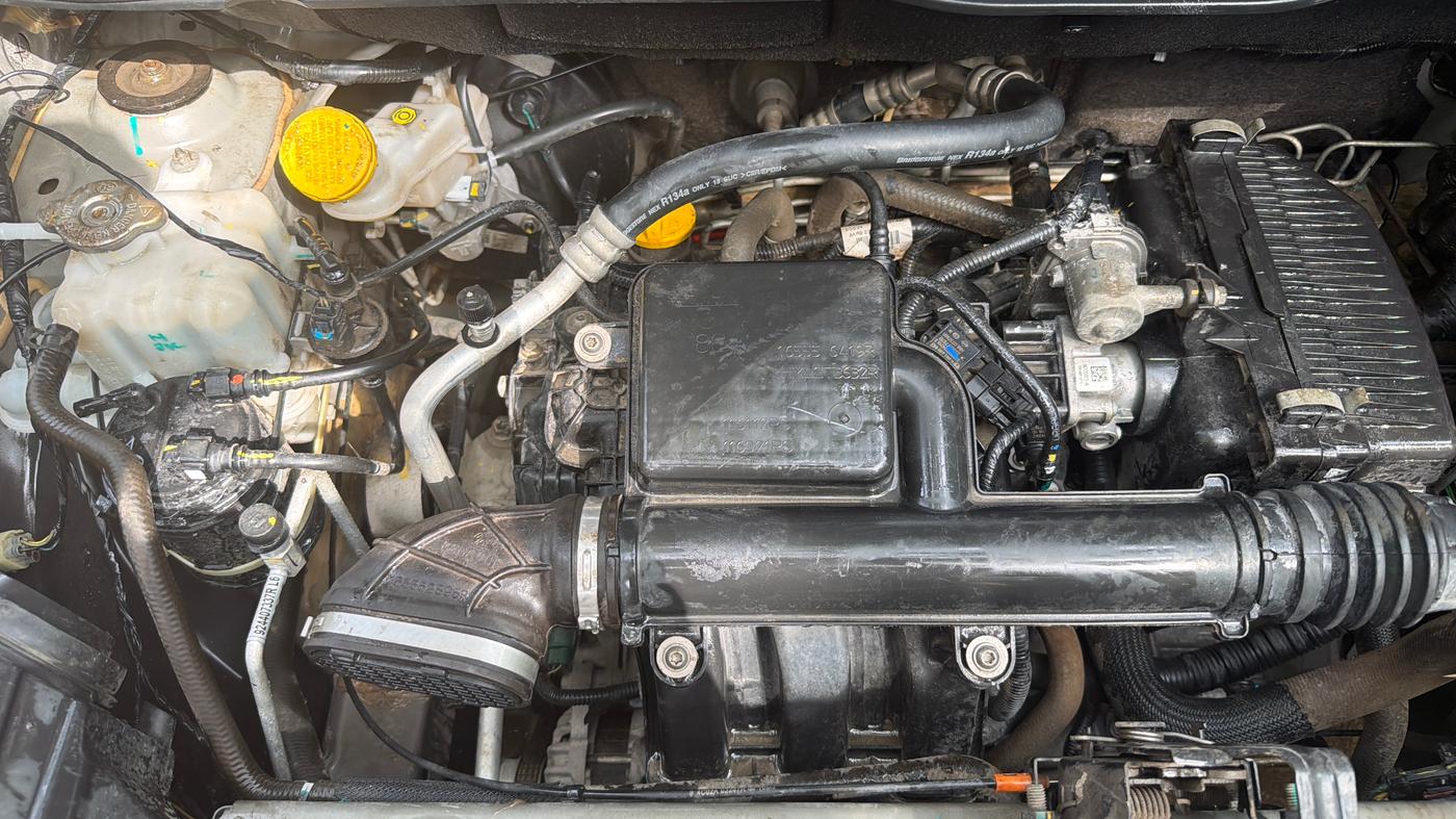 2024 Renault TRIBER RXL MT, Petrol, Manual, 17,098 km, Engine View - Right