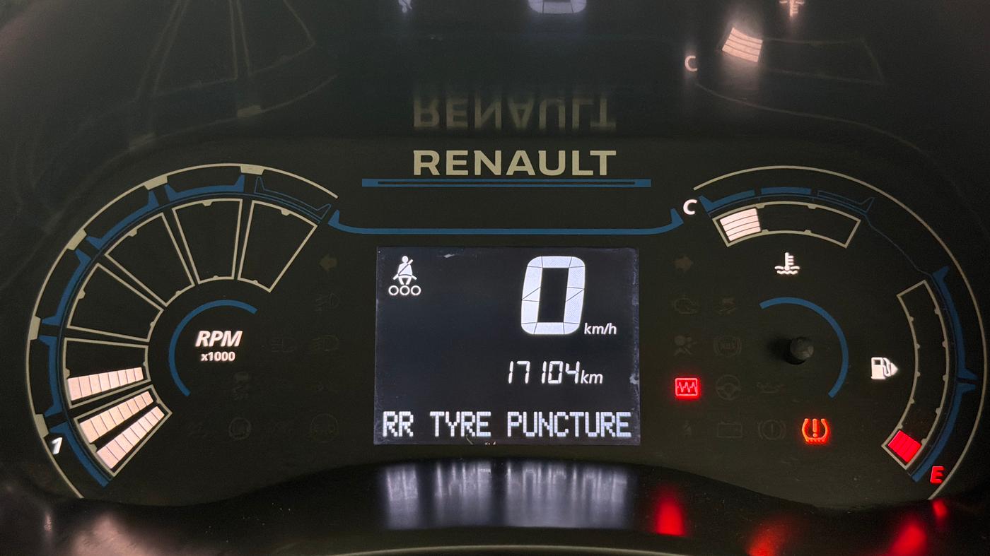 2024 Renault TRIBER RXL MT, Petrol, Manual, 17,098 km, Odometer Image