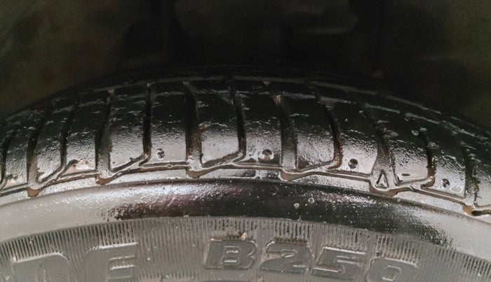 2020 Tata Tiago XZ PLUS PETROL, Petrol, Manual, 26,775 km, Right Front Tyre Tread