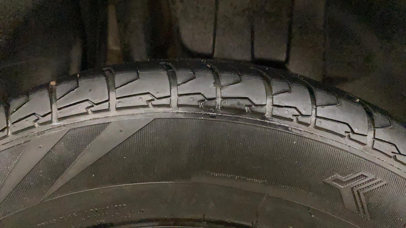 2022 Maruti Swift LXI, Petrol, Manual, 1,09,328 km, Right Rear Tyre Tread