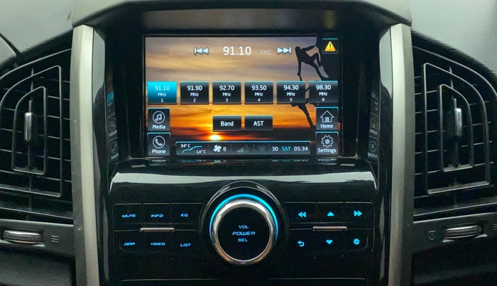 2018 Mahindra XUV500 W9, Diesel, Manual, 32,647 km, Infotainment System