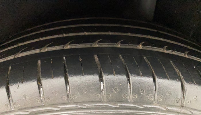 2016 Ford Ecosport TITANIUM 1.5L PETROL AT, Petrol, Automatic, 74,150 km, Left Rear Tyre Tread