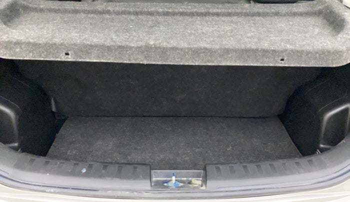 2011 Maruti Swift VXI, Petrol, Manual, 17,102 km, Boot Inside