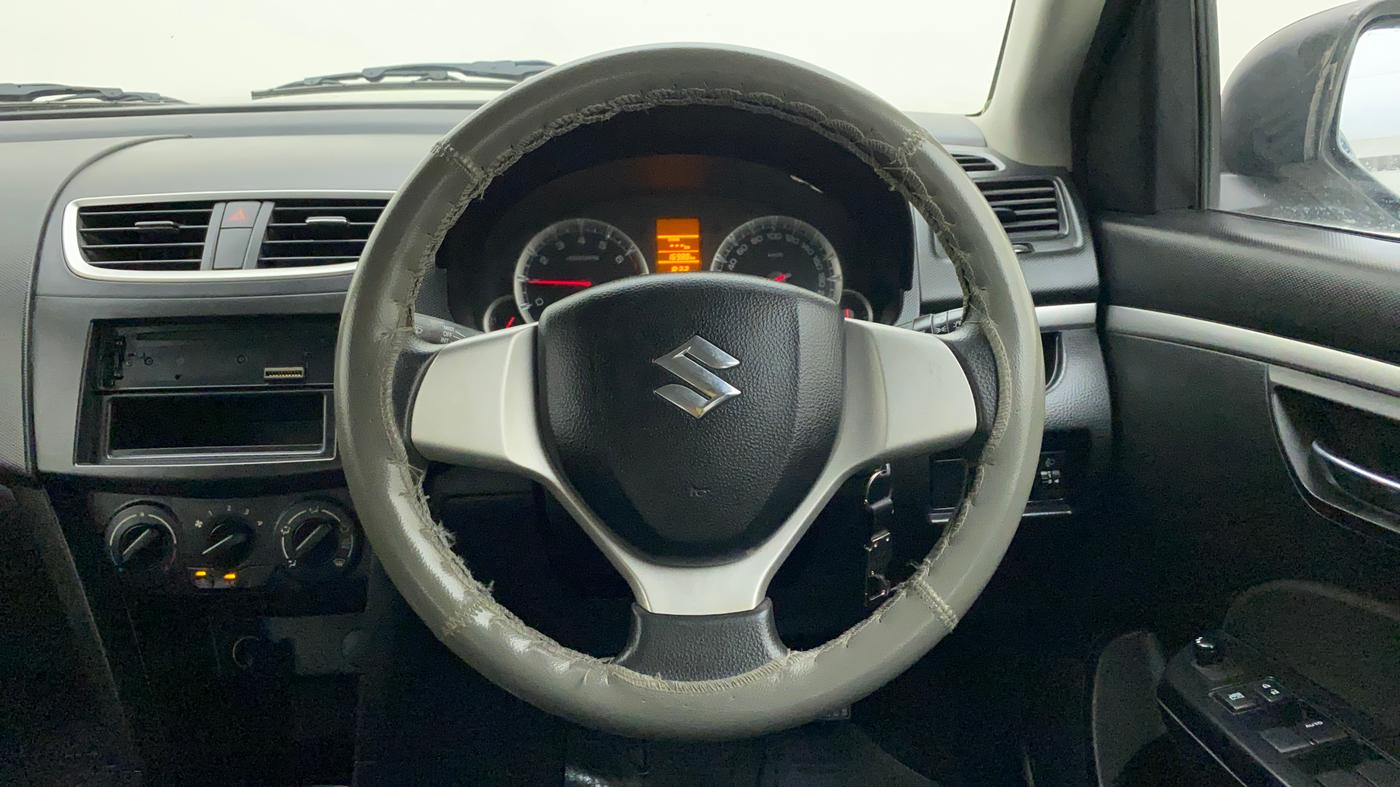 2011 Maruti Swift VXI, Petrol, Manual, 17,102 km, Steering Wheel Close Up