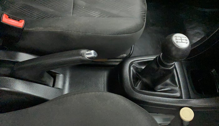 2011 Maruti Swift VXI, Petrol, Manual, 17,102 km, Gear Lever