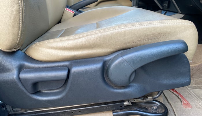 2017 Honda City 1.5L I-VTEC ZX CVT, Petrol, Automatic, 48,998 km, Driver Side Adjustment Panel