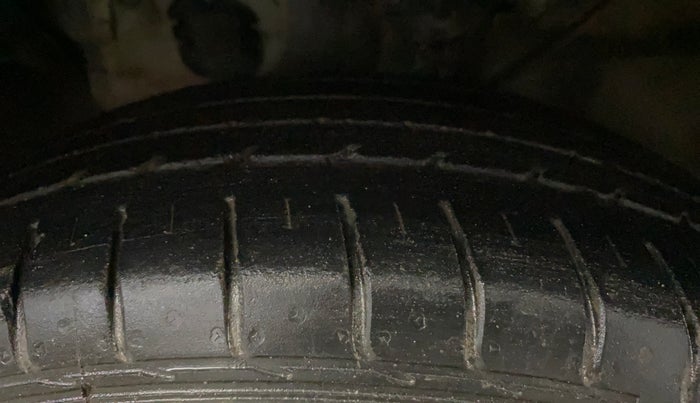 2016 Hyundai Creta S 1.6 PETROL, Petrol, Manual, 37,662 km, Left Front Tyre Tread