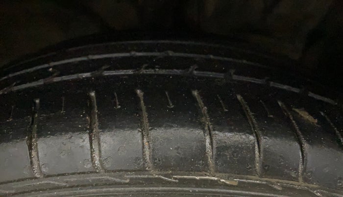 2016 Hyundai Creta S 1.6 PETROL, Petrol, Manual, 37,662 km, Right Front Tyre Tread