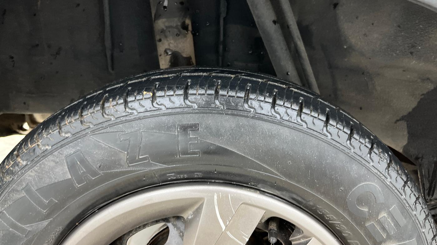 2017 Renault Kwid RXT 1.0, Petrol, Manual, 19,853 km, Right Rear Tyre Tread