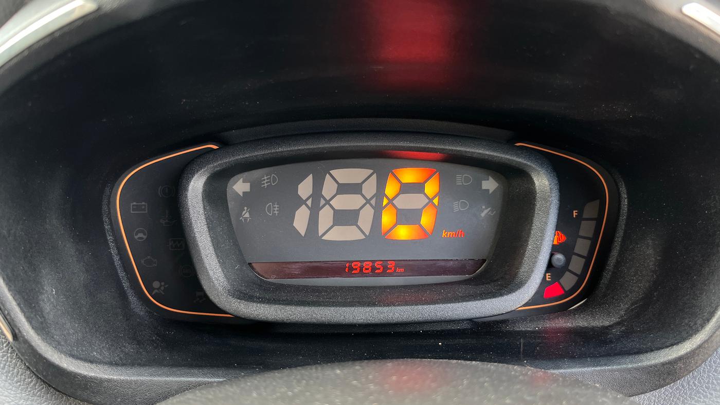 2017 Renault Kwid RXT 1.0, Petrol, Manual, 19,853 km, Odometer Image