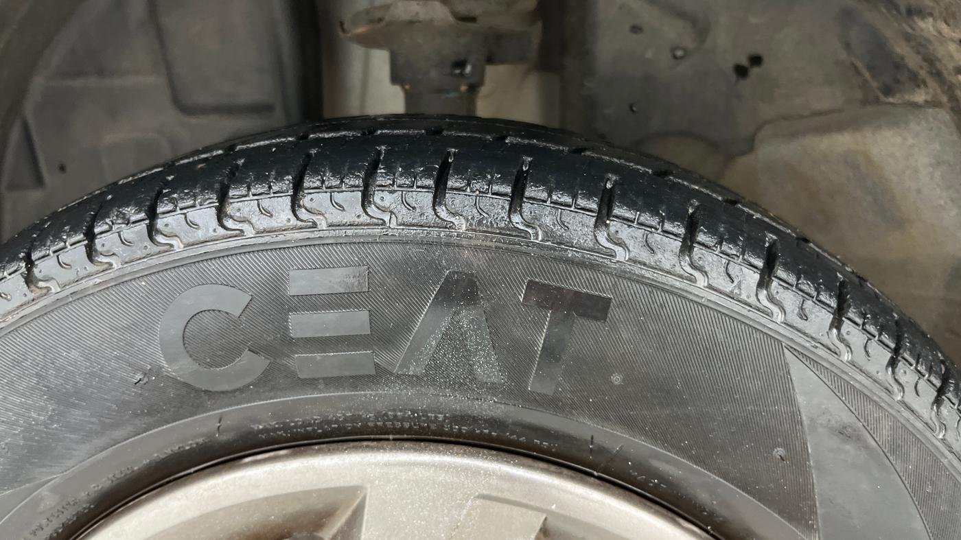 2017 Renault Kwid RXT 1.0, Petrol, Manual, 19,853 km, Left Front Tyre Tread