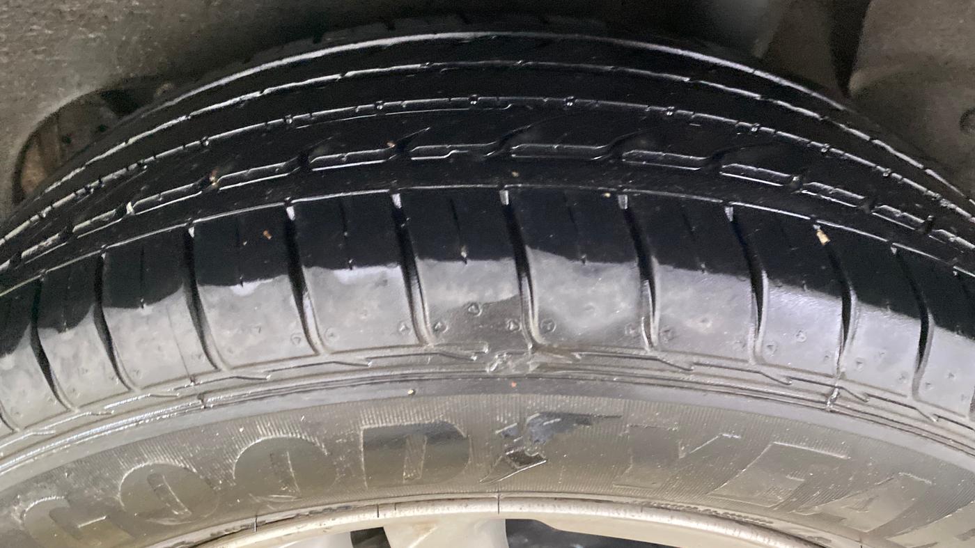 2016 Hyundai Creta SX PLUS 1.6 PETROL, Petrol, Manual, 45,060 km, Left Rear Tyre Tread