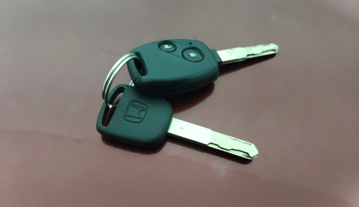 2014 Honda Amaze 1.2L I-VTEC S AT, Petrol, Automatic, 64,829 km, Key Close Up