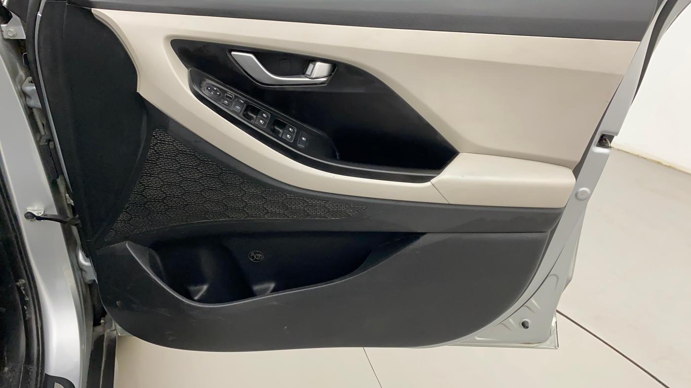 2020 Hyundai Creta SX AT 1.5 DIESEL, Diesel, Automatic, 73,831 km, Driver Side Door Panels Control