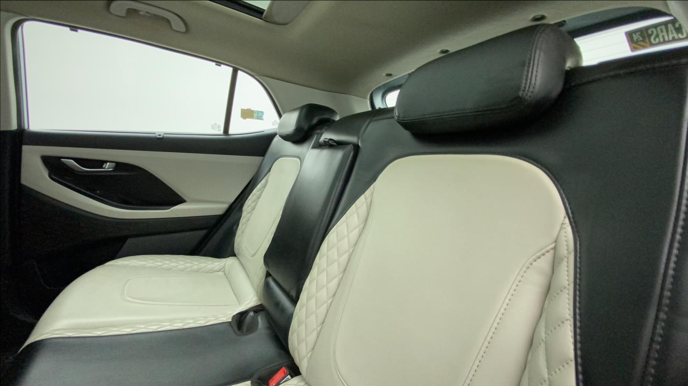 2020 Hyundai Creta SX AT 1.5 DIESEL, Diesel, Automatic, 73,831 km, Right Side Rear Door Cabin