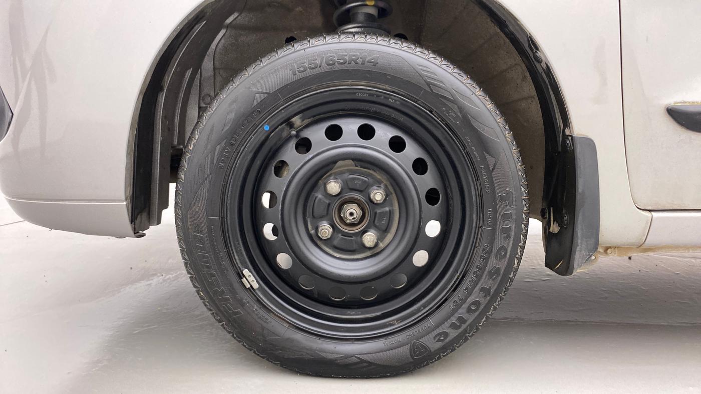 2010 Maruti Wagon R 1.0 VXI, Petrol, Manual, 80,511 km, Left Front Wheel