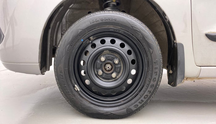2010 Maruti Wagon R 1.0 VXI, Petrol, Manual, 80,511 km, Left Front Wheel