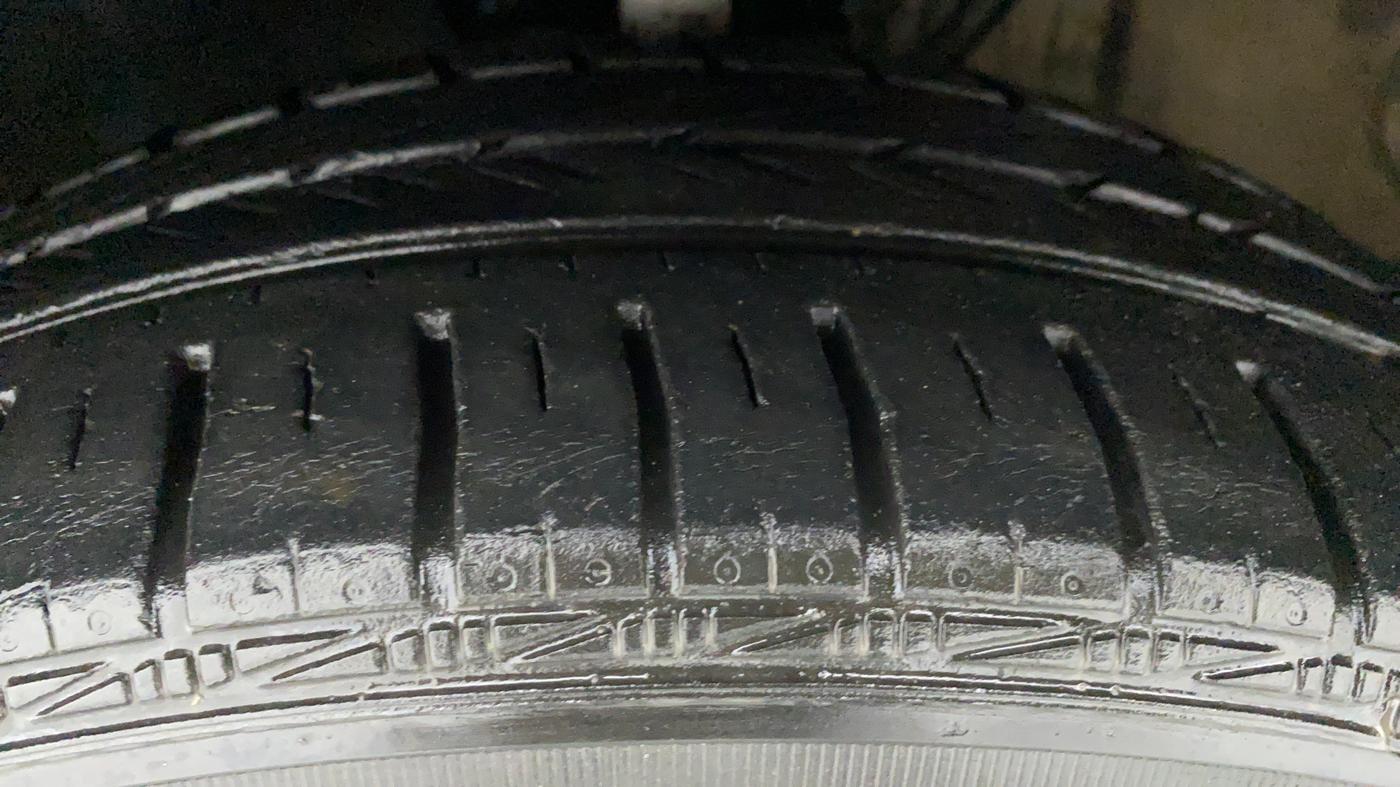 2017 Volkswagen Polo GT TSI 1.2 PETROL AT, Petrol, Automatic, 27,024 km, Left Front Tyre Tread
