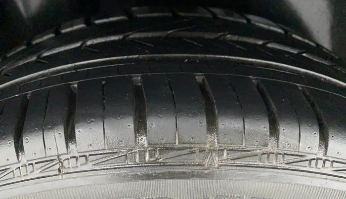 2017 Volkswagen Polo GT TSI 1.2 PETROL AT, Petrol, Automatic, 27,024 km, Right Rear Tyre Tread