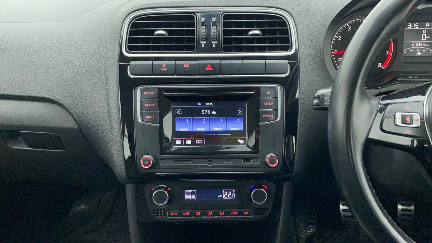 2017 Volkswagen Polo GT TSI 1.2 PETROL AT, Petrol, Automatic, 27,024 km, Air Conditioner