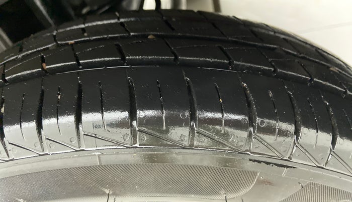 2020 Maruti Alto LXI, Petrol, Manual, 9,749 km, Left Rear Tyre Tread