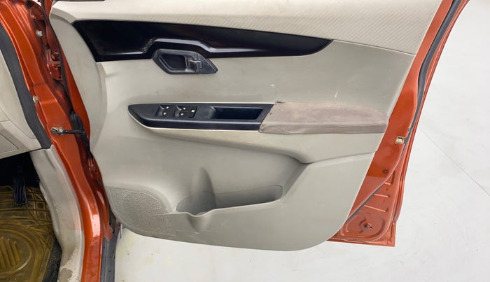 2016 Mahindra Kuv100 K6 6 STR, Petrol, Manual, 46,522 km, Driver Side Door Panels Control