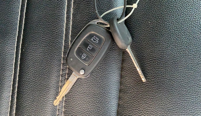 2023 Hyundai GRAND I10 NIOS SPORTZ 1.2 KAPPA VTVT, Petrol, Manual, 36,692 km, Key Close Up