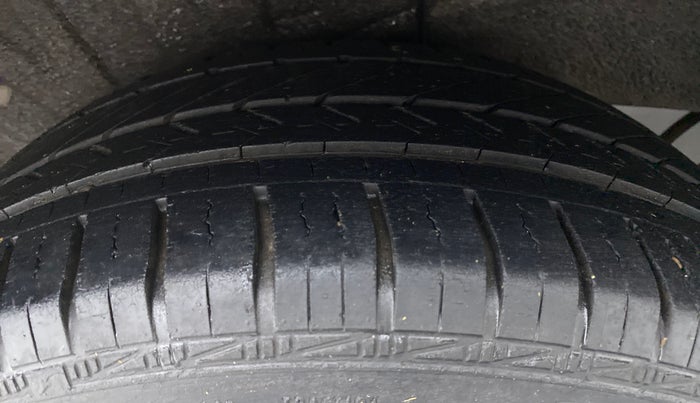 2013 Hyundai i20 SPORTZ 1.2 VTVT, Petrol, Manual, 54,745 km, Right Rear Tyre Tread