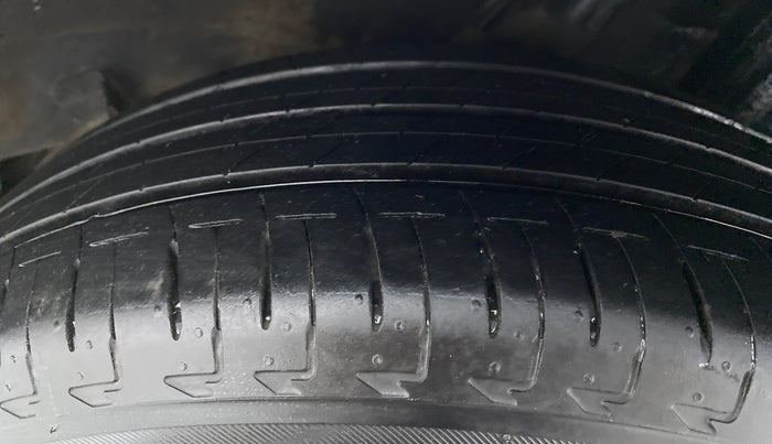 2021 Honda Amaze 1.5 VXMT I DTEC, Diesel, Manual, 12,214 km, Left Rear Tyre Tread