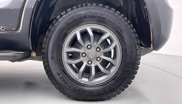 2017 Mahindra TUV300 T10 MT, Diesel, Manual, 63,628 km, Left Rear Wheel