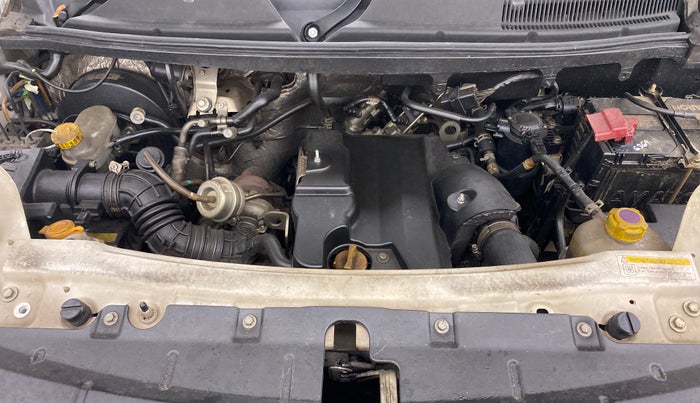 2017 Mahindra TUV300 T10 MT, Diesel, Manual, 63,628 km, Open Bonet