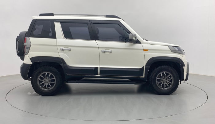 2017 Mahindra TUV300 T10 MT, Diesel, Manual, 63,628 km, Right Side View